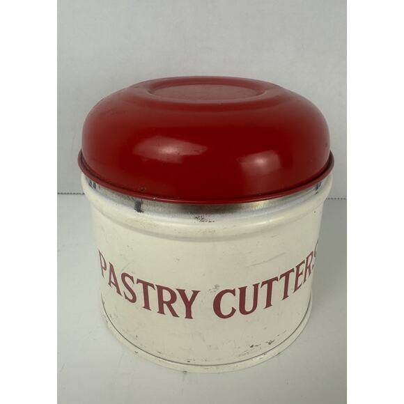 Vintage 1950 Tala Red & White Enameled Tin Box 4 Nesting Pastry Cutters Set - Picture 1 of 7